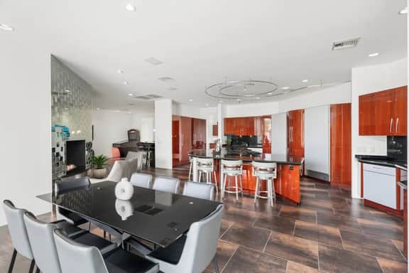 Desert Diamond HTD Pool/Hot Tub/Tennis/BBall/Sauna